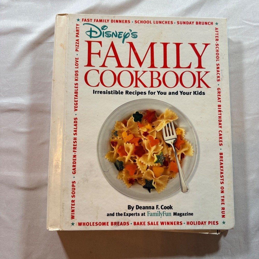 Disney Family Cookbook Hardcover Spiral Kids Recipes FamilyFun Magazine 1996
